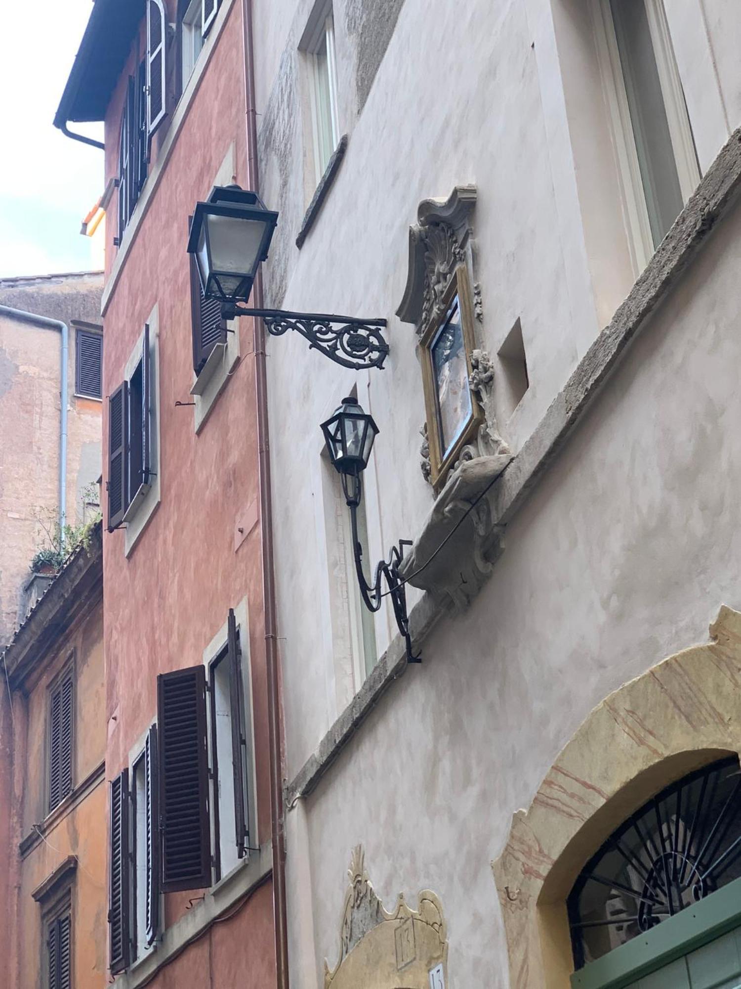 Old Monserrato In Campo De' Fiori Рим Екстер'єр фото