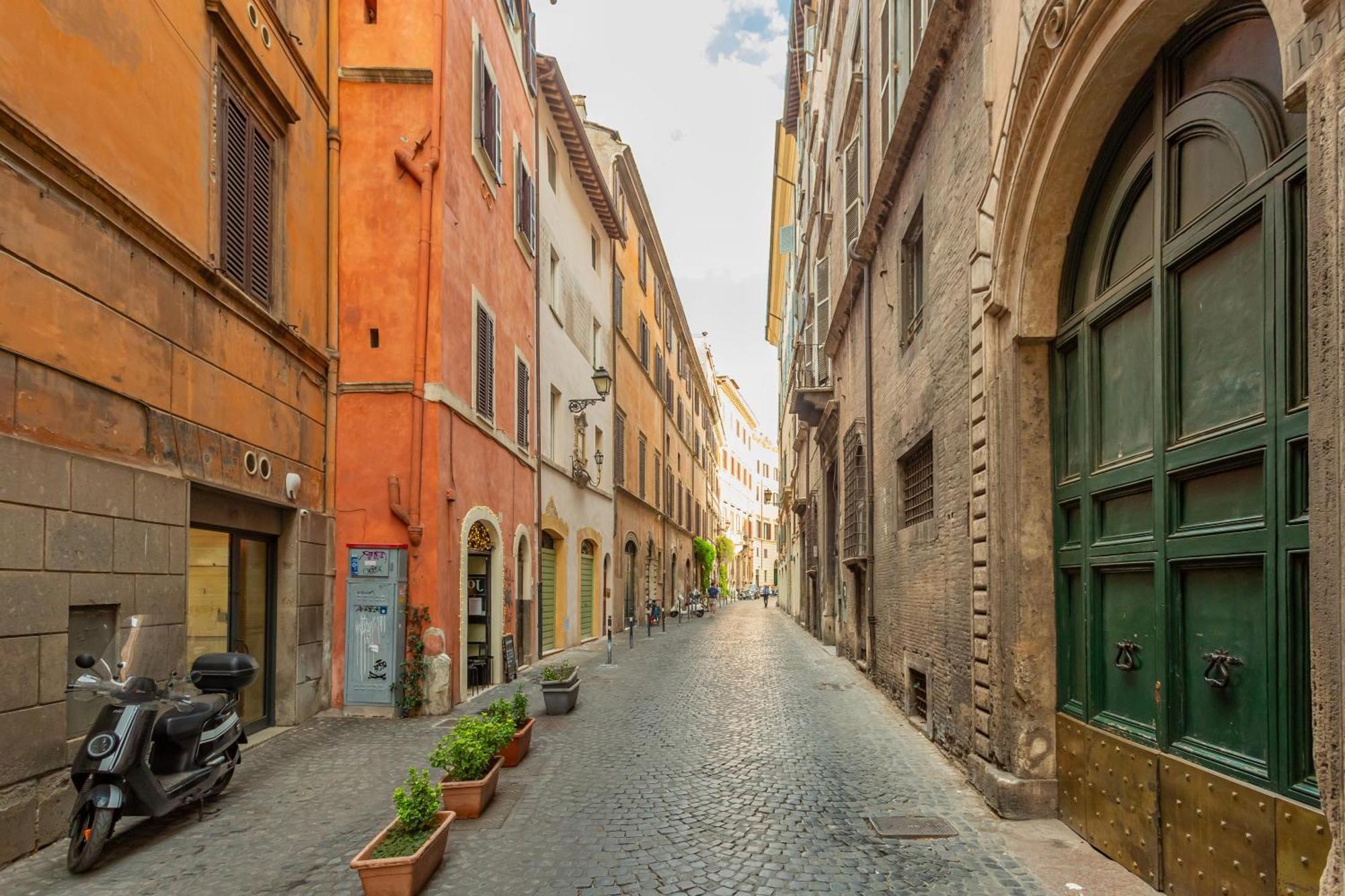 Old Monserrato In Campo De' Fiori Рим Екстер'єр фото